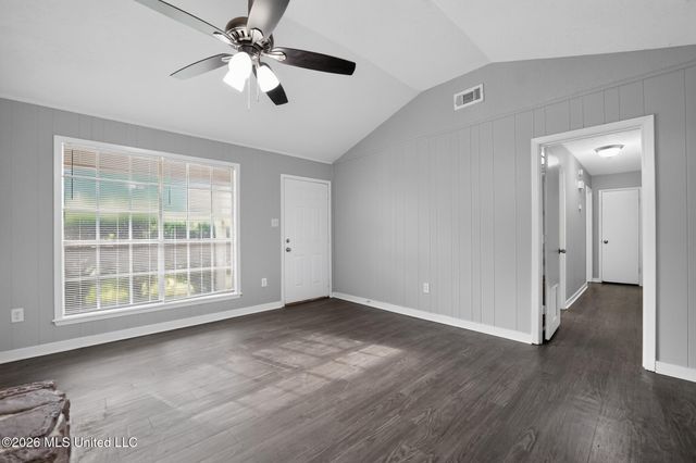 117 White Oak Court, Jackson, MS 39212