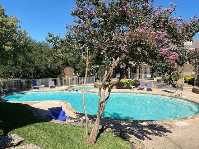 3550 Country Square Drive 505, Carrollton, TX 75006