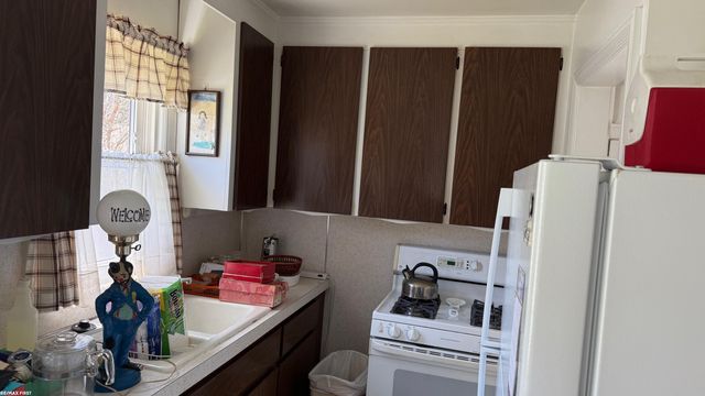 16452 Rosemary Avenue, Fraser, MI 48026