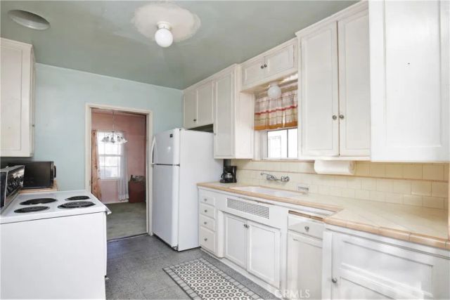 1618 W 9th, Santa Ana, CA 92703