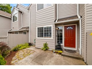 28705 Sw ROGER Blvd 79, Wilsonville, OR 97070