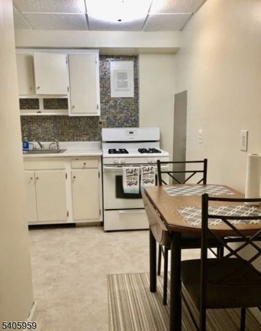 155 Prescott Ave, Hawthorne Boro, NJ 07506