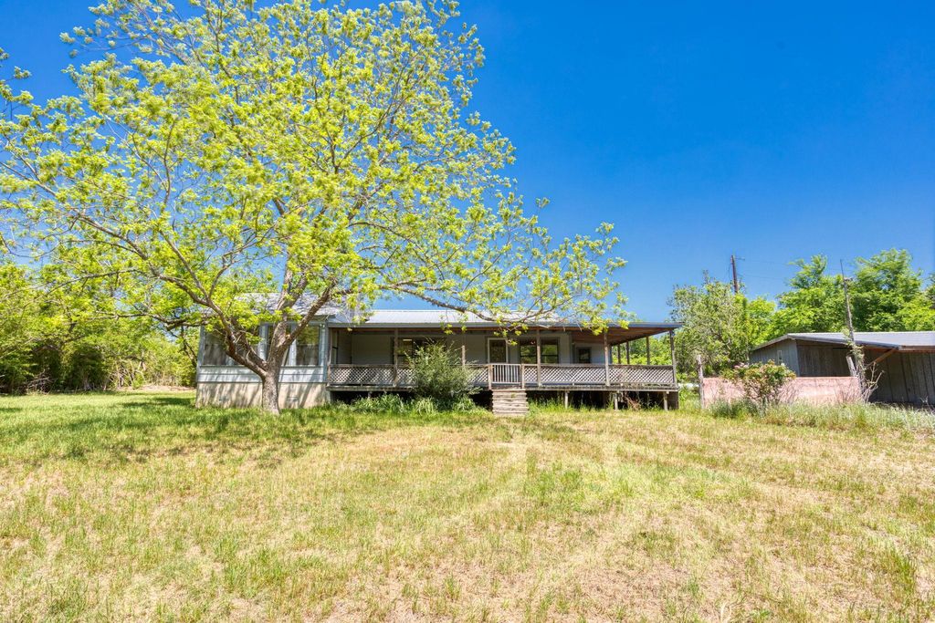 8612 Fm 1854, Dale, TX 78616