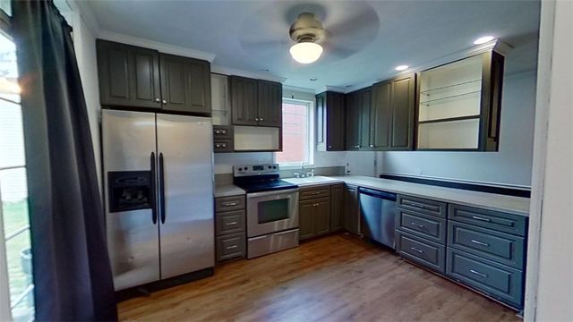 120 S 12th St, South Side, PA 15203