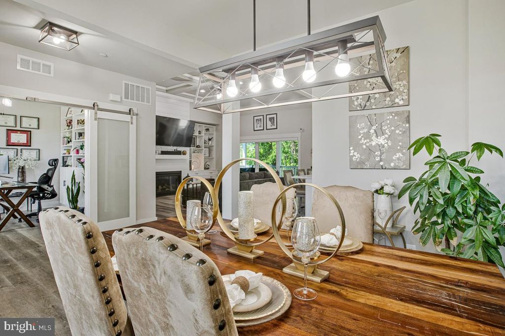 Image 12 of property listing at 2412 SCOTLON CT, Forest Hill, MD 21050