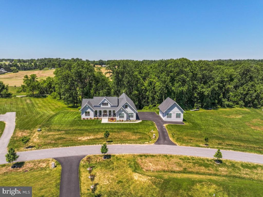 Image 6 of property listing at 2412 SCOTLON CT, Forest Hill, MD 21050