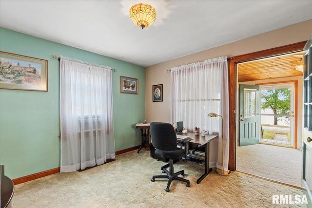 914 1ST Avenue, Hampton, IL 61256