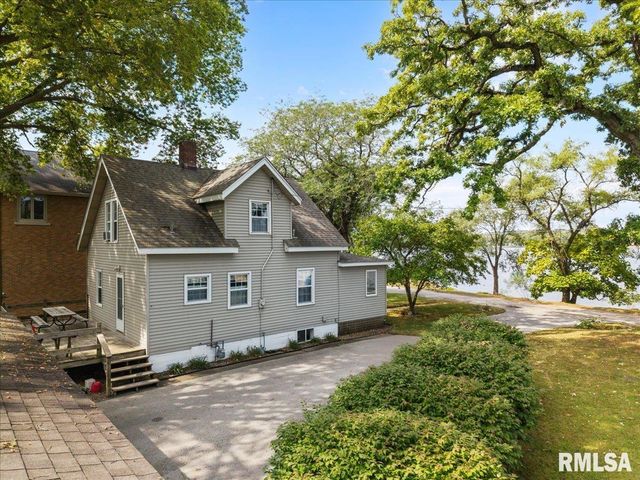 914 1ST Avenue, Hampton, IL 61256