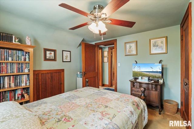 914 1ST Avenue, Hampton, IL 61256