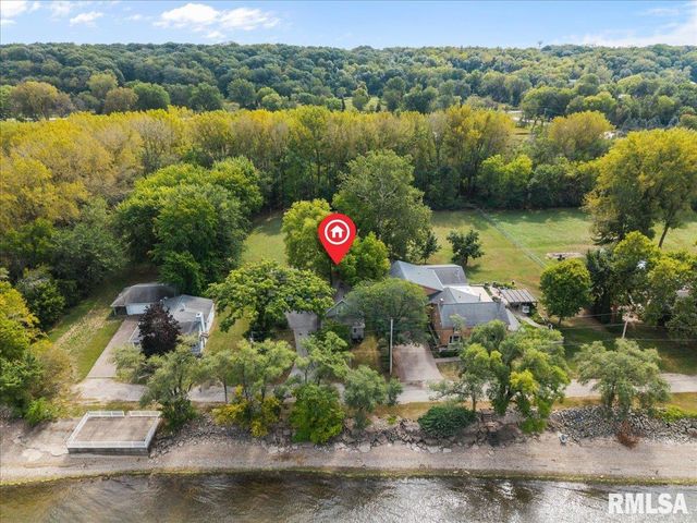 914 1ST Avenue, Hampton, IL 61256