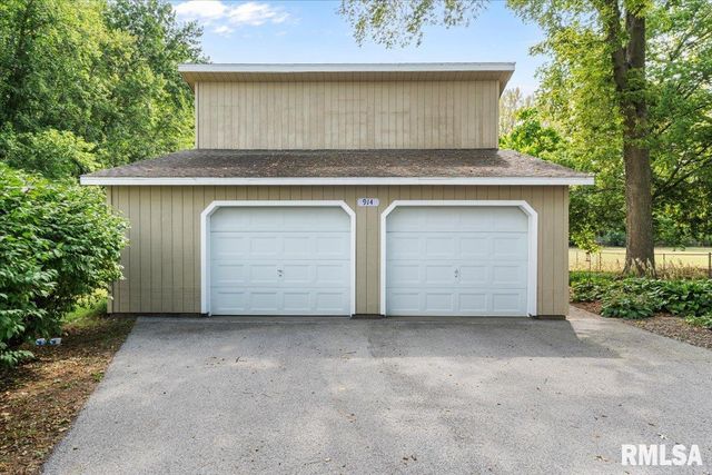 914 1ST Avenue, Hampton, IL 61256