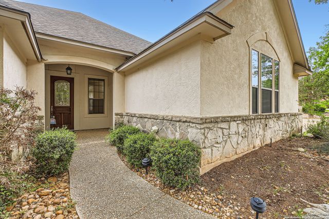 18522 Emerald Forest, San Antonio, TX 78259