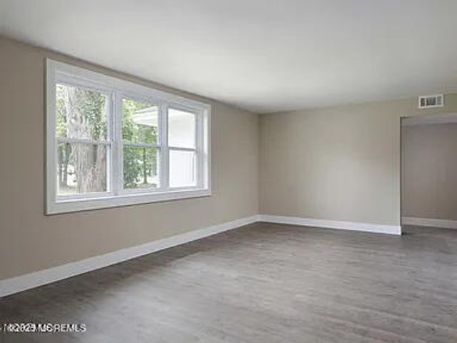 14 Homestead Lane, Roosevelt, NJ 08555