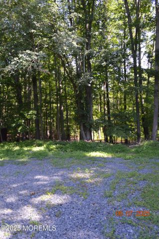 14 Homestead Lane, Roosevelt, NJ 08555