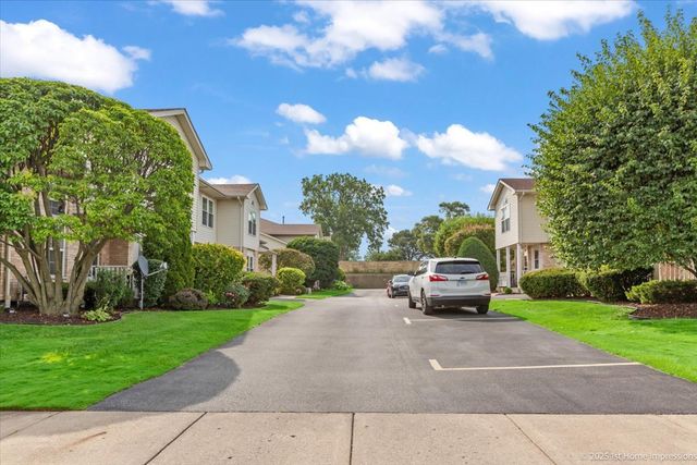 7420 Linden Drive, Justice, IL 60458
