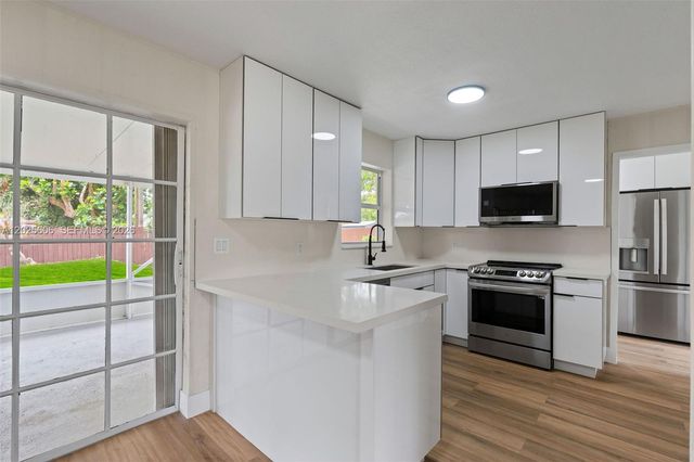 5726 Karen Drive, West Palm Beach, FL 33415