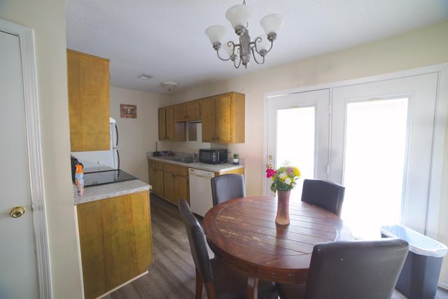 911 Ada, Paragould, AR 72450