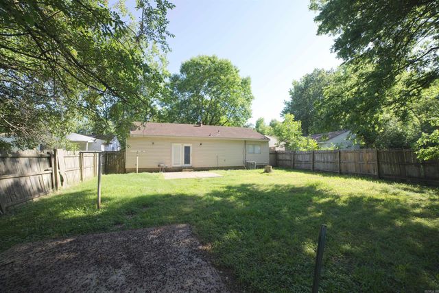 911 Ada, Paragould, AR 72450