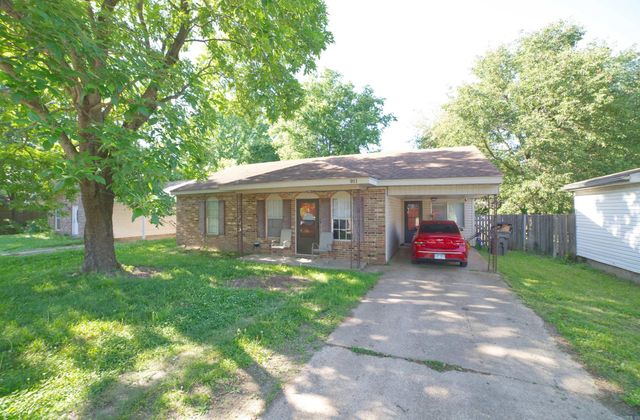 911 Ada, Paragould, AR 72450