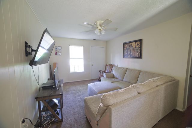 911 Ada, Paragould, AR 72450