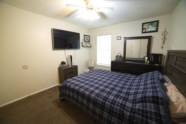 911 Ada, Paragould, AR 72450