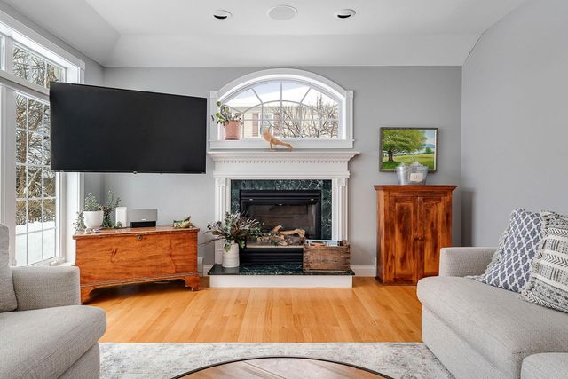 23 Vale Drive, South Burlington, VT 05403