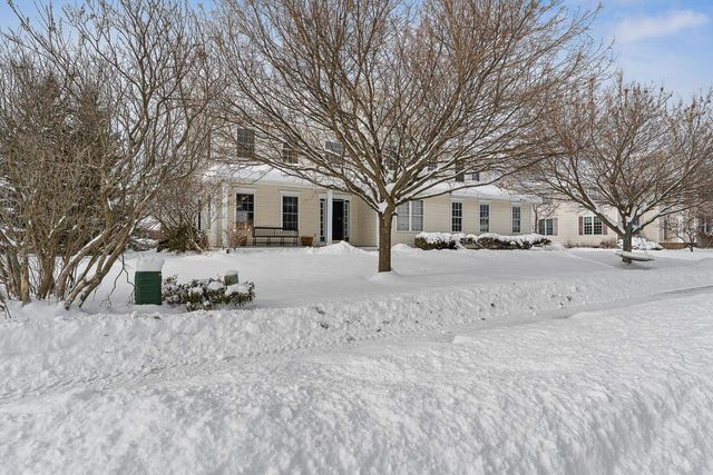 23 Vale Drive, South Burlington, VT 05403