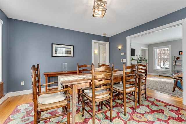 23 Vale Drive, South Burlington, VT 05403