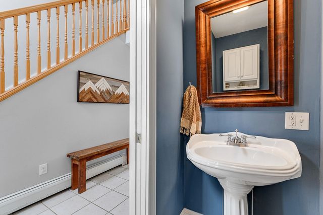 23 Vale Drive, South Burlington, VT 05403