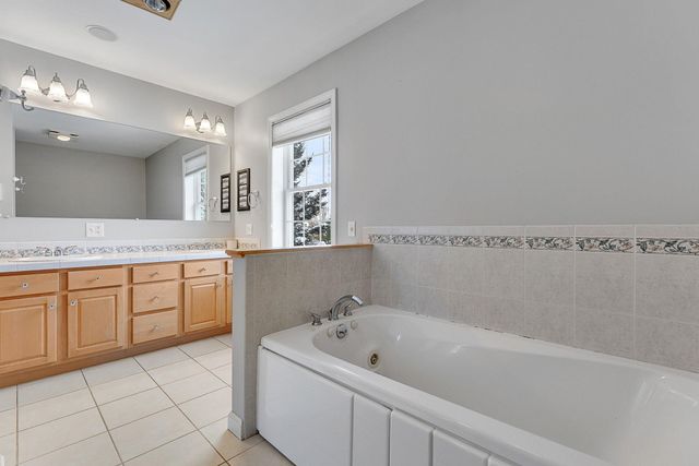 23 Vale Drive, South Burlington, VT 05403