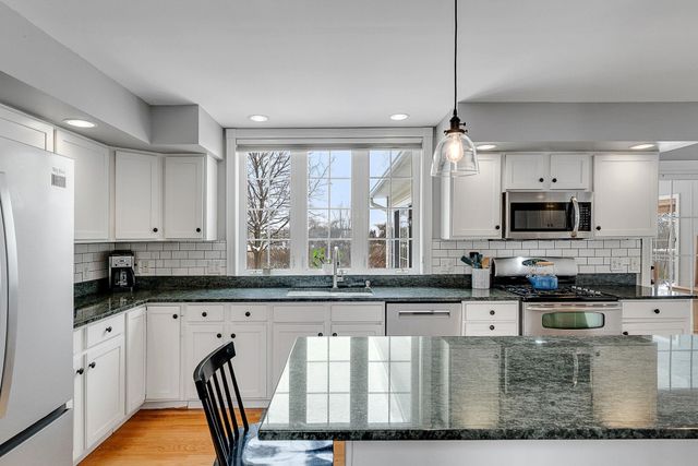 23 Vale Drive, South Burlington, VT 05403