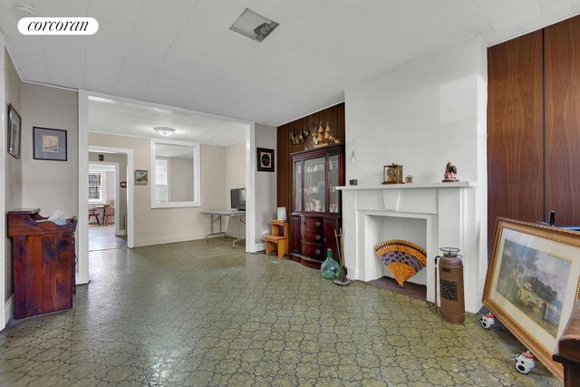 105 MONITOR Street, New York City, NY 11222