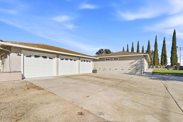 10740 New Avenue, Gilroy, CA 95020