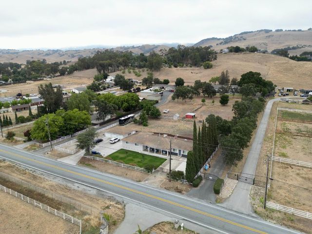 10740 New Avenue, Gilroy, CA 95020
