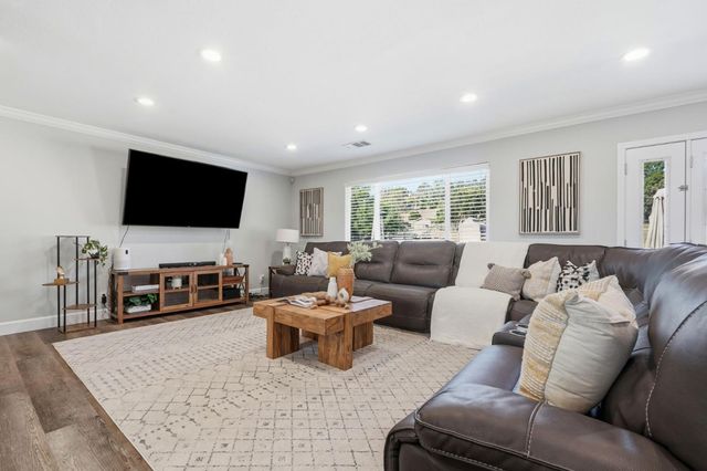 10740 New Avenue, Gilroy, CA 95020
