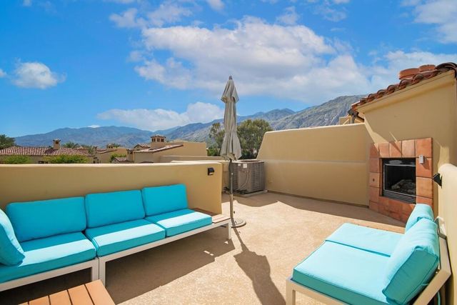 1018 Villorrio Drive N, Palm Springs, CA 92262