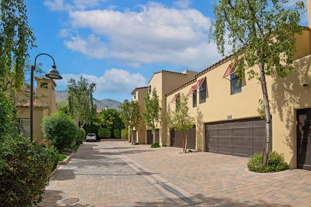 1018 Villorrio Drive N, Palm Springs, CA 92262