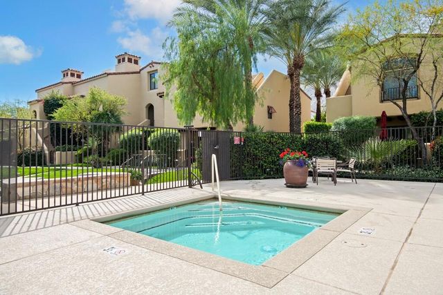 1018 Villorrio Drive N, Palm Springs, CA 92262