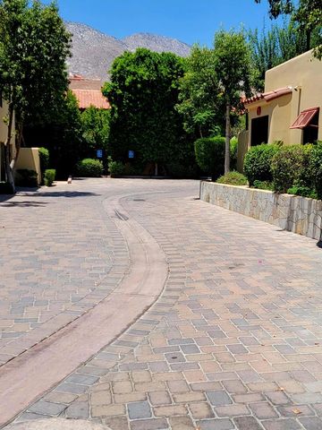 1018 Villorrio Drive N, Palm Springs, CA 92262