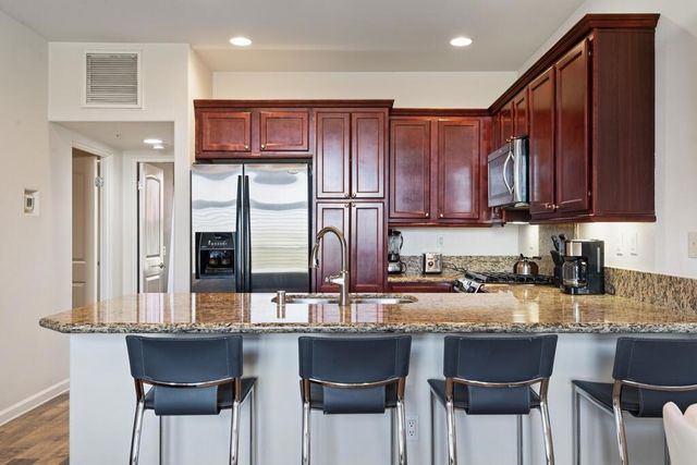 1018 Villorrio Drive N, Palm Springs, CA 92262