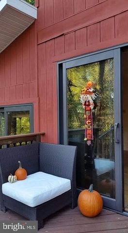 1325 STONEY BOTTOM RD, Front Royal, VA 22630