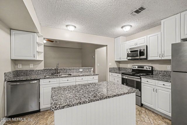 6266 BAHAMA Court, Fleming Island, FL 32003