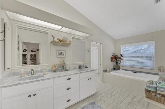 8320 CREEKVIEW LANE, Englewood, FL 34224