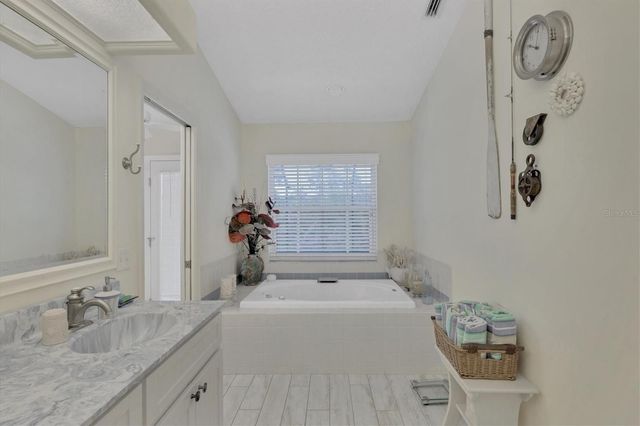 8320 CREEKVIEW LANE, Englewood, FL 34224