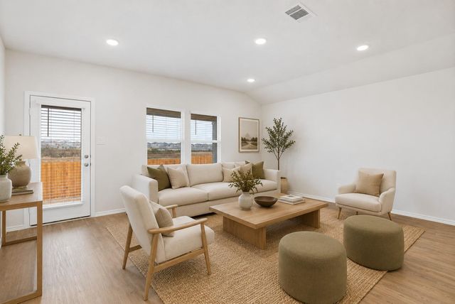 133 Whipporwill LN, San Marcos, TX 78666