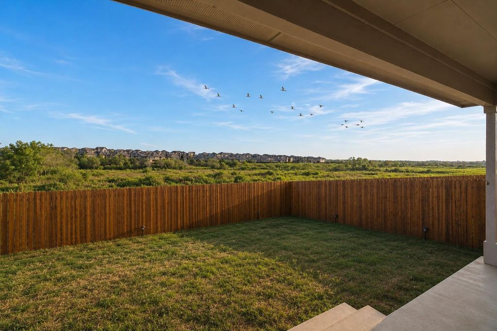 133 Whipporwill LN, San Marcos, TX 78666