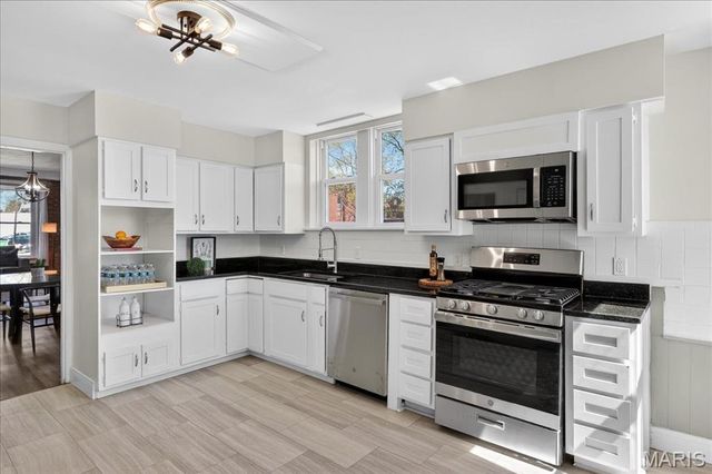 4314 Ellenwood Avenue, St Louis, MO 63116