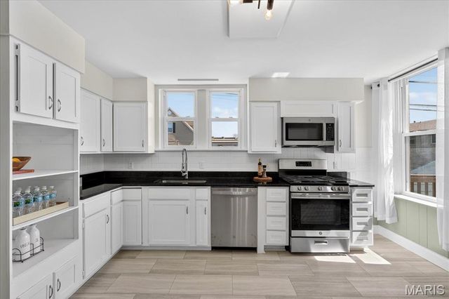 4314 Ellenwood Avenue, St Louis, MO 63116