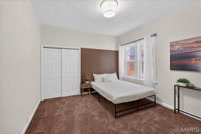 4314 Ellenwood Avenue, St Louis, MO 63116