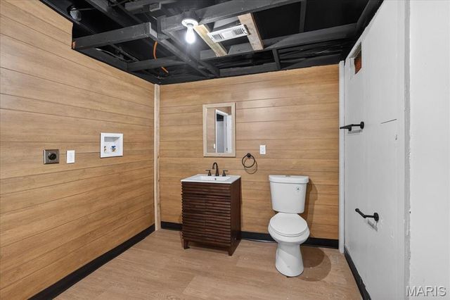 4314 Ellenwood Avenue, St Louis, MO 63116